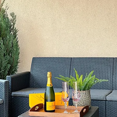 View - Luxury - Sanador Victoriei